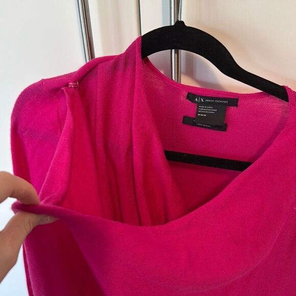 Armani exchange pink 100% Medina wool wrap blouse size medium Has small hole b - Picture 3 of 8